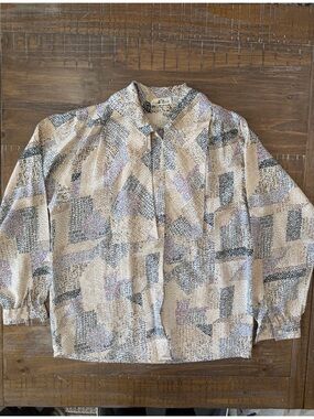 Alfred Dunner Abstract  Print Blouse in Cream, Black, Gray & Pink Chic Workwear
